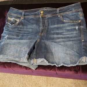SZ 18 denim shorts